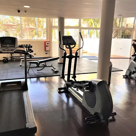 Отель Vik San Antonio 4*