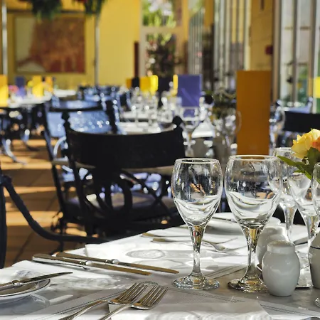 Vik San Antonio Отель 4*