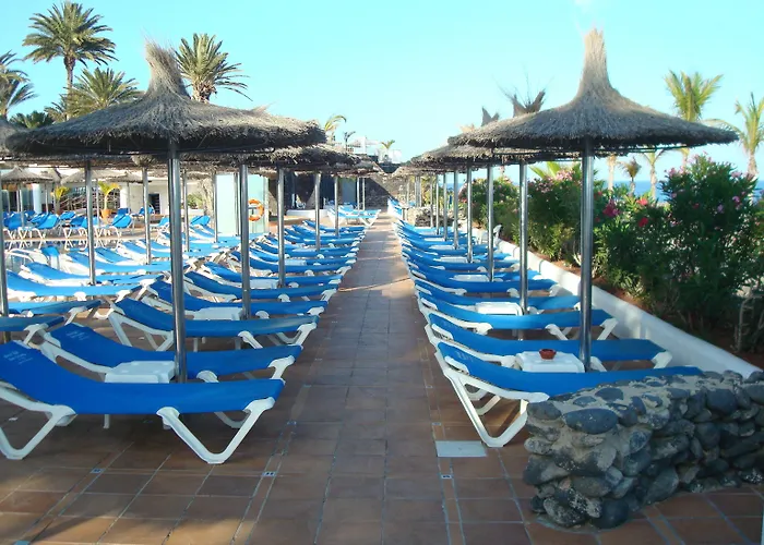 Vik San Antonio Hotel 4*