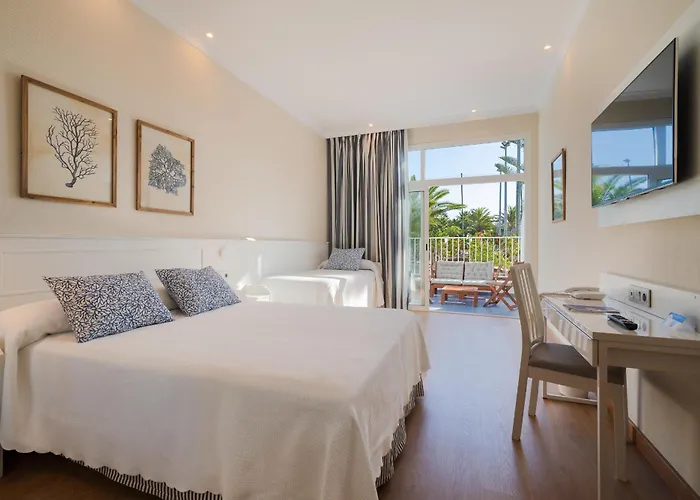 Vik San Antonio Hotel 4*