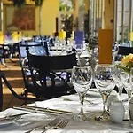 Vik San Antonio Hotel 4*