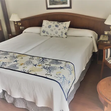 Vik 산 안토니오 4*