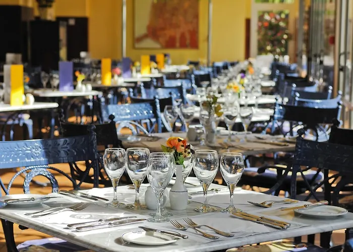 מלון Vik San Antonio 4*