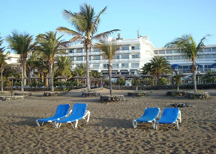 Vik San Antonio פוארטו דל כרמן