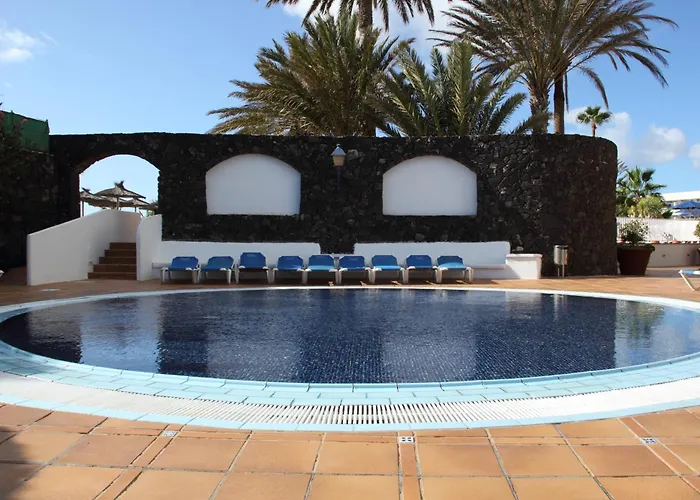 מלון Vik San Antonio 4*