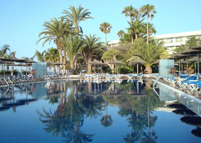 מלון Vik San Antonio 4*